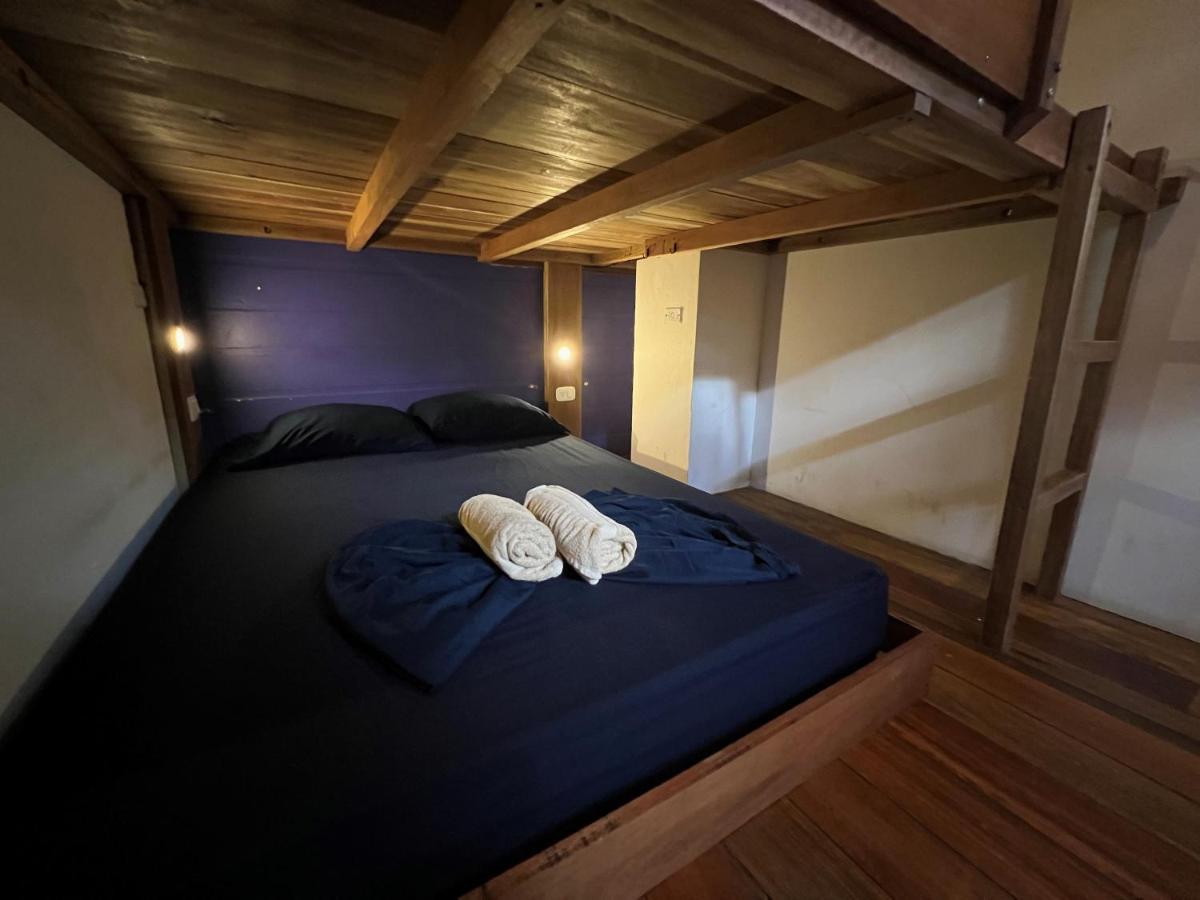 Playa 506 Beachfront Hostel Puerto Viejo de Talamanca Ngoại thất bức ảnh