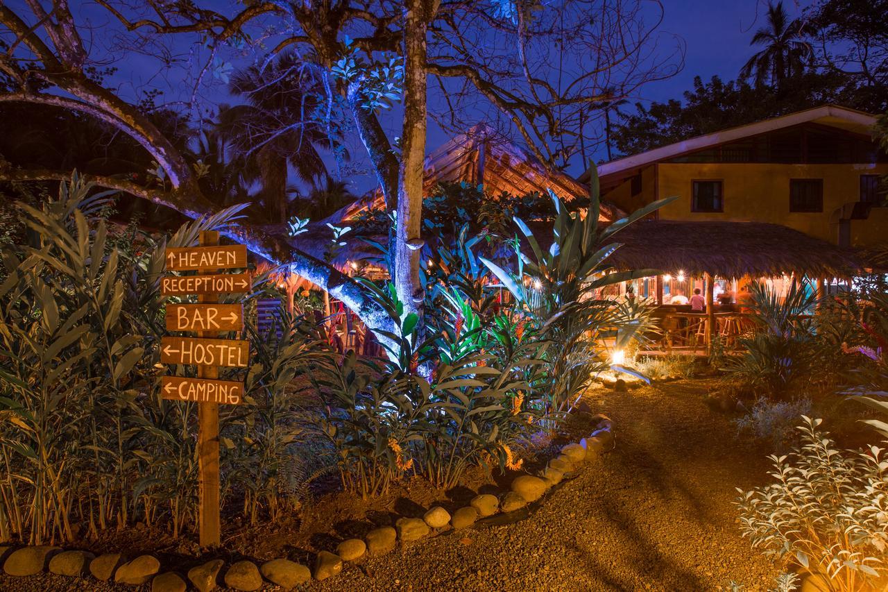 Playa 506 Beachfront Hostel Puerto Viejo de Talamanca Ngoại thất bức ảnh