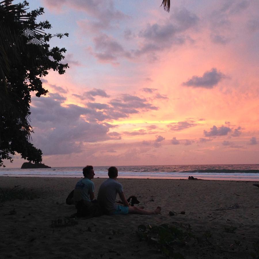 Playa 506 Beachfront Hostel Puerto Viejo de Talamanca Ngoại thất bức ảnh