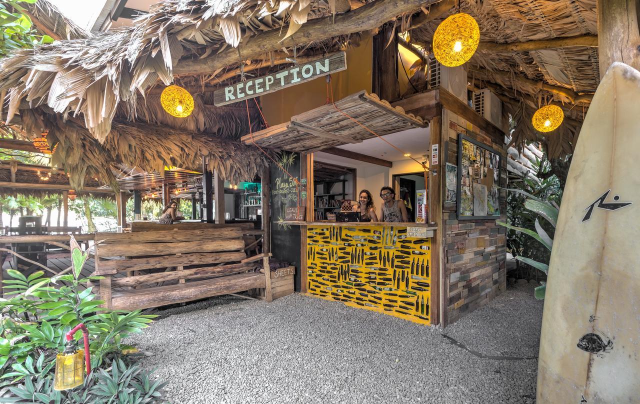 Playa 506 Beachfront Hostel Puerto Viejo de Talamanca Ngoại thất bức ảnh