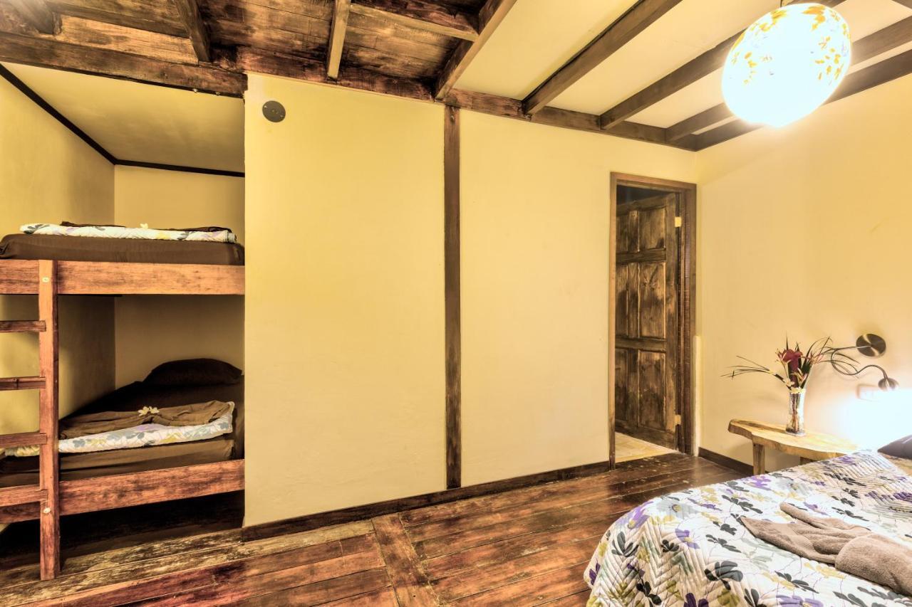 Playa 506 Beachfront Hostel Puerto Viejo de Talamanca Ngoại thất bức ảnh