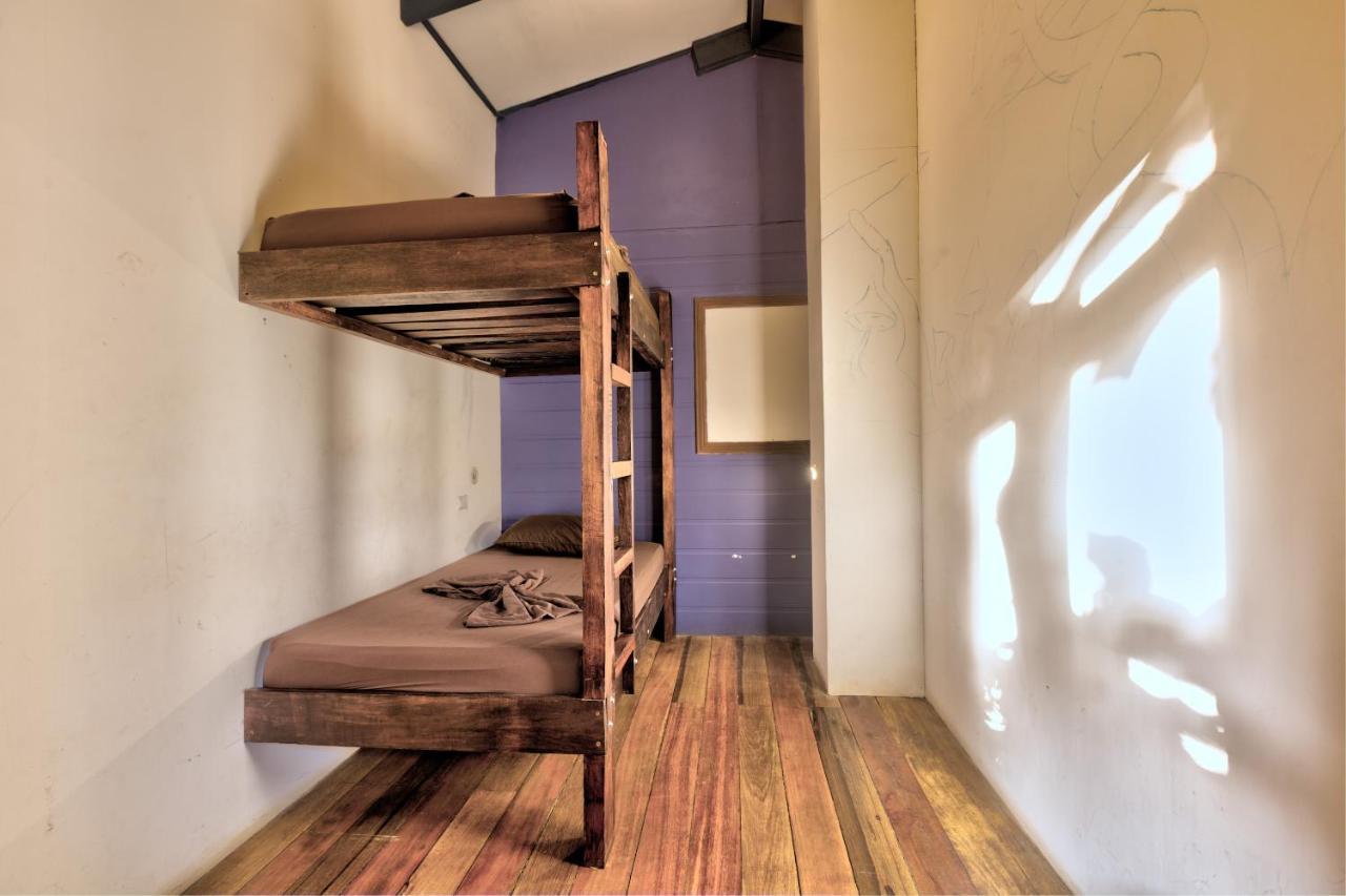 Playa 506 Beachfront Hostel Puerto Viejo de Talamanca Ngoại thất bức ảnh